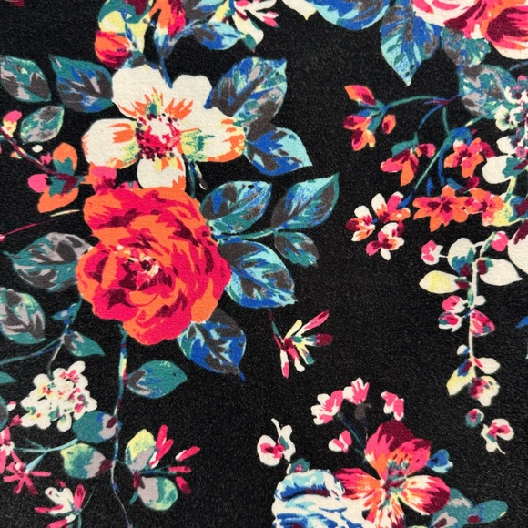 Express Black Floral cotton Mini Skirt womans M - Picture 2 of 7